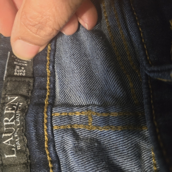 Ralph Lauren Women's Deep Indigo Straight Leg Jeans - Picture 2 of 3